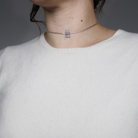 Handmade butterfly choker necklace - Picture 5 of 5